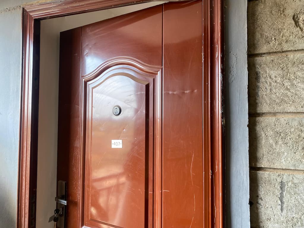 Mordern lockable front doors